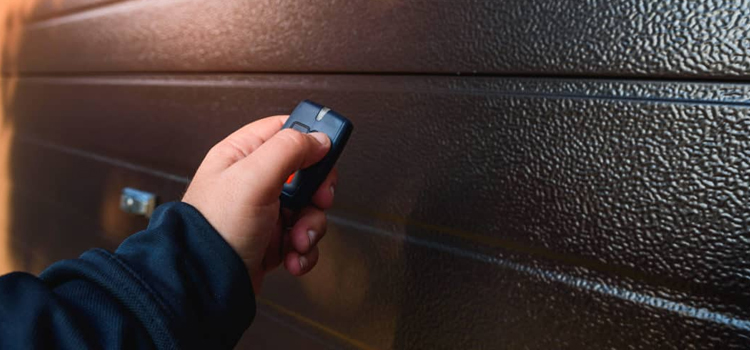 automatic door opener with remote control in Topanga